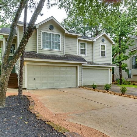 Modern Woodlands Townhome With Spacious Yard And Patio The Woodlands Exteriör bild